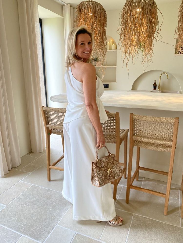DENA WHITE