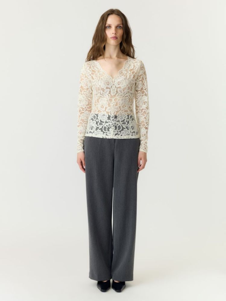 YASLACEY LS V-NECK LACE TOP S. 208930 Pristine